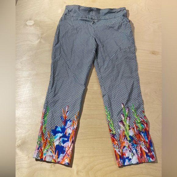 Attyre Black and White Geometric Ankle Pants 14 (NX) - Picture 5 of 13